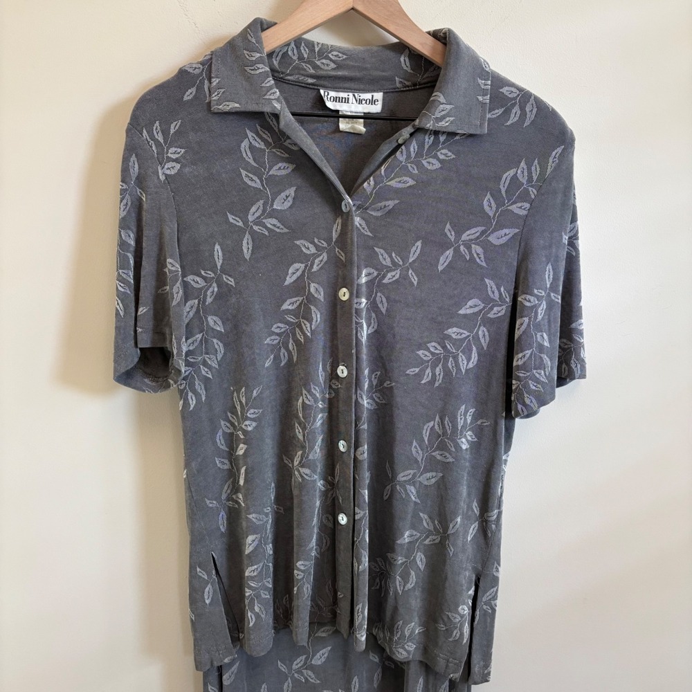 Ronni Nicole Vintage 2 Piece Set Gray Leaf Print Button Down Shirt Maxi Dress 8